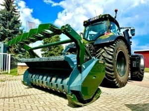 Forstmulcher anTraktor